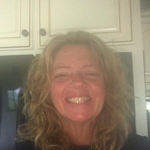 Meet your Posher, Robin